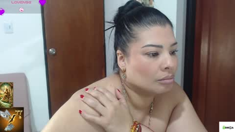 HI IM VENUS SMALL BOOBS  BIG HEART WARM PUSSY online show from May 16, 12:29 am