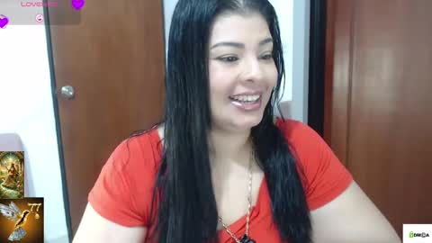 HI IM VENUS SMALL BOOBS  BIG HEART WARM PUSSY online show from May 26, 11:01 pm