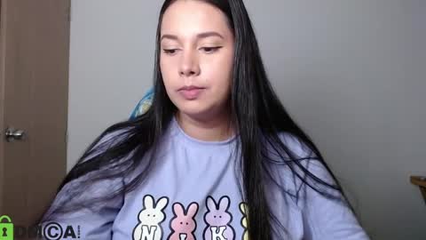 Snapshot of venus__24 chatting on April 24, 4:15 am venus online show from April 24, 4:15 am