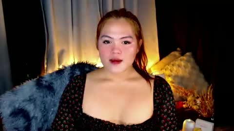 Snapshot of venus_colly chatting on November 16, 1:33 am I am Colly Your mystery girl online show from November 16, 1:33 am