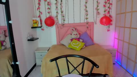 Snapshot of venus_latin_01 chatting on September 23, 8:01 pm Mary online show from September 23, 8:01 pm