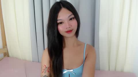 Snapshot of venus_mirage chatting on April 25, 9:01 am venus_mirage online show from April 25, 9:01 am