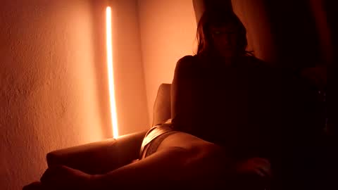 Venus online show from April 16, 8:09 pm