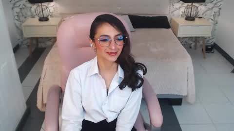 Snapshot of venusandrea29 chatting on March 4, 12:11 pm Venus online show from March 4, 12:11 pm