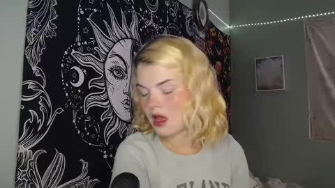 Miss Venus online show from September 27, 2:05 am