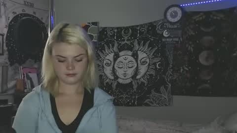 Miss Venus online show from October 28, 2:20 pm