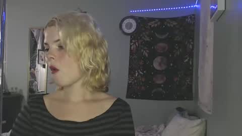 Miss Venus online show from November 14, 2:38 pm