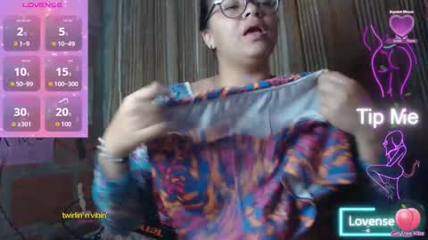 Snapshot of venuslovelatina chatting on March 27, 7:58 am venuslovelatina online show from March 27, 7:58 am