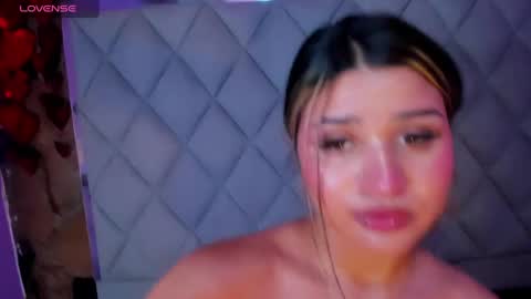 Snapshot of venusowen_ chatting on February 26, 6:54 pm Venusowen online show from February 26, 6:54 pm