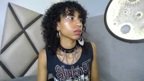 Snapshot of venuss_03 chatting on January 17, 3:44 am venuss_03 online show from January 17, 3:44 am