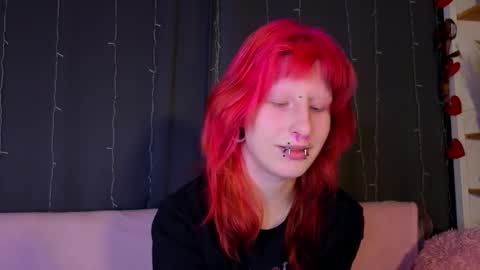 Snapshot of veolatownson chatting on February 8, 8:23 pm Erica online show from February 8, 8:23 pm