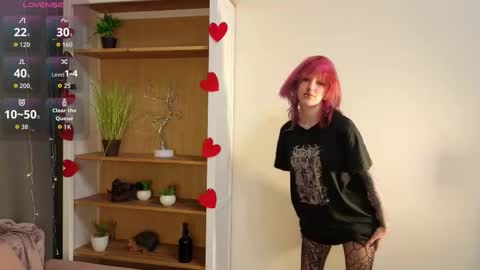 Erica online show from March 10, 8:14 pm