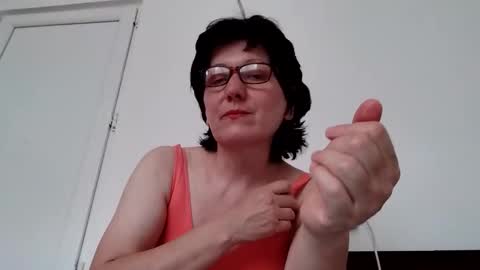 Snapshot of vera_elle chatting on June 7, 1:37 pm Vera online show from June 7, 1:37 pm