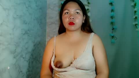 Snapshot of vera_halo chatting on April 17, 2:42 pm VERA online show from April 17, 2:42 pm