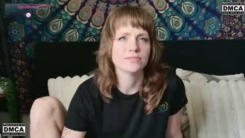Snapshot of vera_quinn chatting on June 29, 6:08 pm Vera Quinn online show from June 29, 6:08 pm