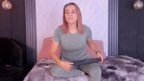 verabeautiful online show from January 8, 8:33 pm