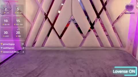 Snapshot of verabest chatting on March 5, 6:12 pm Domelipa online show from March 5, 6:12 pm