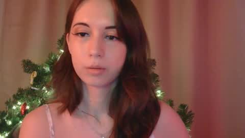 Una online show from December 18, 12:33 pm