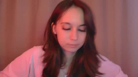 Una online show from January 13, 1:05 pm