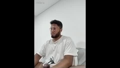 Snapshot of vergonynalgon chatting on March 29, 4:12 am vergonynalgon online show from March 29, 4:12 am