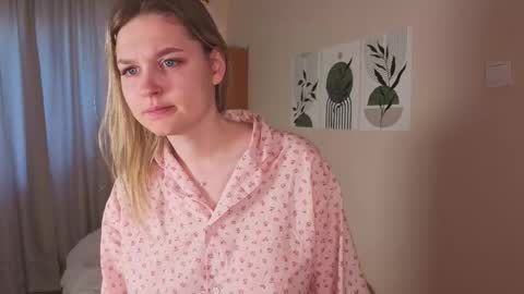 Veronica online show from September 15, 4:34 am