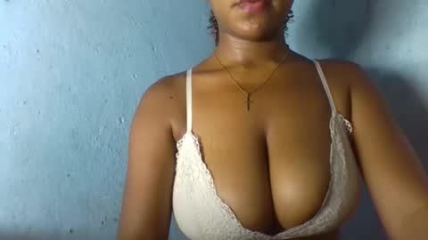 verolla31 online show from February 20, 9:11 am