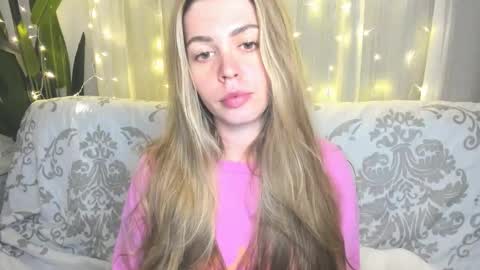 Lolitalolz online show from February 24, 9:24 pm