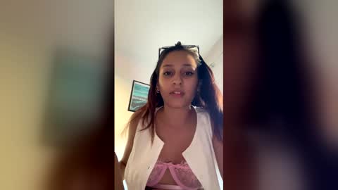 Snapshot of veronica923493 chatting on May 28, 4:26 pm veronica923493 online show from May 28, 4:26 pm