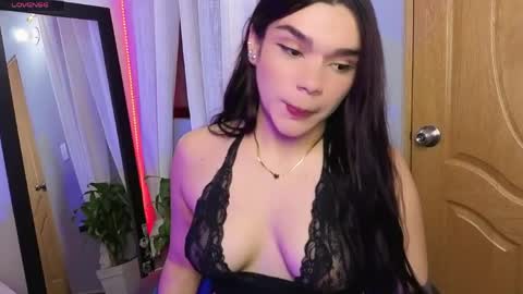 veronica_118 online show from June 2, 1:29 am