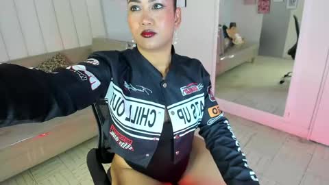 Veronica3  online show from April 18, 1:48 pm