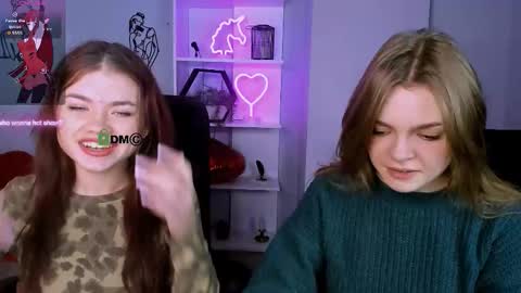 Ronni online show from December 14, 8:02 pm