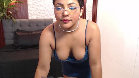 VERONICA online show from April 10, 2:44 pm