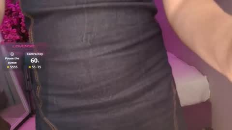 Snapshot of veronica_miiller chatting on May 23, 7:40 pm veronica online show from May 23, 7:40 pm