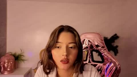 Snapshot of veronicaa_s chatting on June 10, 8:41 pm veronicaa_s online show from June 10, 8:41 pm