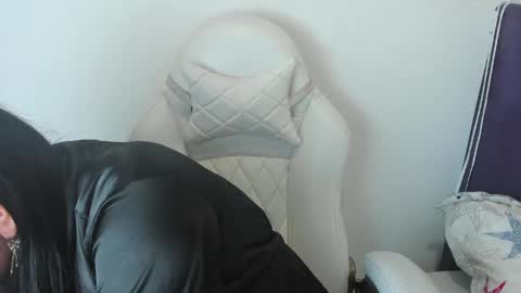 Snapshot of veronicaa_squirt chatting on April 23, 4:03 am veronicaa_squirt online show from April 23, 4:03 am