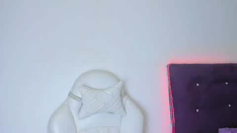 Snapshot of veronicaa_squirt chatting on April 24, 4:26 am veronicaa_squirt online show from April 24, 4:26 am