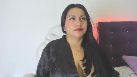 Snapshot of veronicaa_squirt chatting on May 19, 3:02 am veronicaa_squirt online show from May 19, 3:02 am