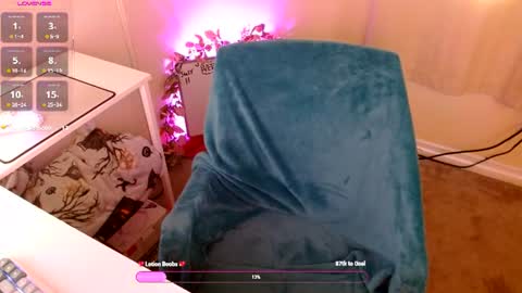 Snapshot of veronicababy26 chatting on July 16, 2:17 am veronicababy26 online show from July 16, 2:17 am