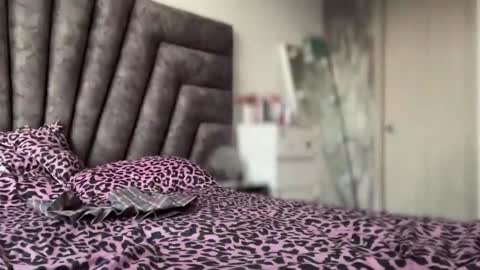 Miss Veronica dussan  Tw Veronicasm     IG Ashveronica  online show from March 14, 11:21 pm