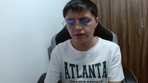 Snapshot of veronicaelite16 chatting on December 23, 4:01 am Veronica Clark online show from December 23, 4:01 am