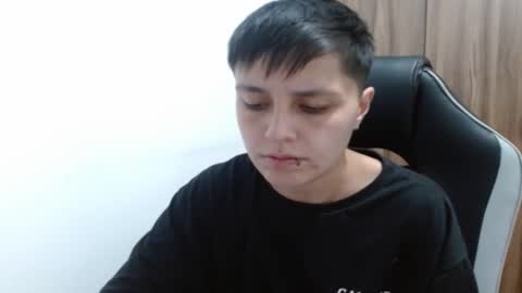 Snapshot of veronicaelite16 chatting on January 23, 2:44 am Veronica Clark online show from January 23, 2:44 am