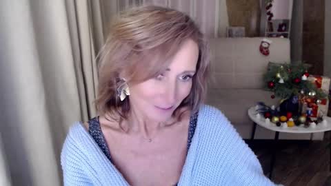 Helen online show from December 24, 11:49 am