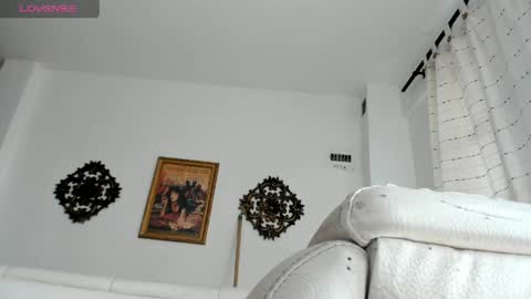 Snapshot of veronicagilss chatting on May 28, 3:53 pm Veronica Gills online show from May 28, 3:53 pm