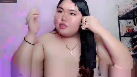 Snapshot of veronicakisses chatting on May 17, 1:29 pm MS. VERONICA 22 I love Aza 3 online show from May 17, 1:29 pm