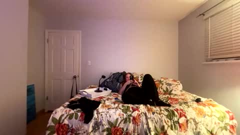 Snapshot of veronicalake chatting on November 2, 4:59 am Veronica Lake online show from November 2, 4:59 am