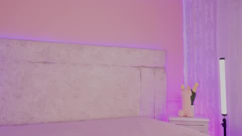 Vero  online show from March 11, 7:42 pm