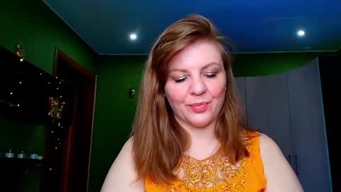Snapshot of veronikawgold chatting on May 9, 10:37 pm VeronikawGold online show from May 9, 10:37 pm