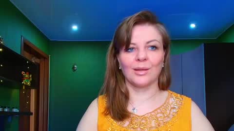 Snapshot of veronikawgold chatting on May 14, 5:58 am VeronikawGold online show from May 14, 5:58 am