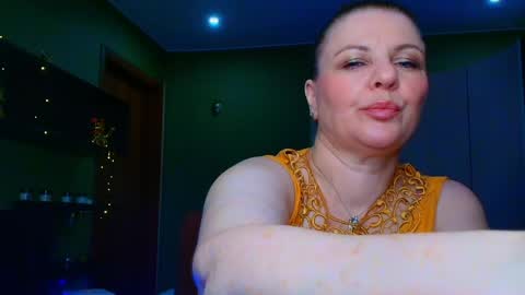 Snapshot of veronikawgold chatting on May 22, 7:08 pm VeronikawGold online show from May 22, 7:08 pm