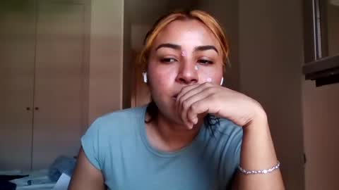 Snapshot of verow20 chatting on July 29, 12:25 pm verow20 online show from July 29, 12:25 pm